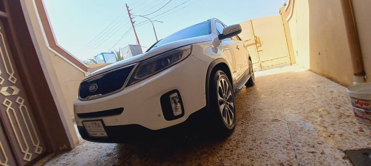 السلام عليكم ورحمة الله وبركاتة البيع او مراوس حسب القناعه
سورنتو موديل 14 كويتي المرغوب رقم بغداد تحويل مباشرر
فول مواصفات VIP بنوراما محرك 6 دوش كشنات كهربائي تحكم استيرن دشبول صاج 3 قطع تبريد 7 راكب بصمه ابوب وبصمه تشغيل اشاير مري وبعد اهوايه مواصفات ماشيه 167 الف حقيقي

السعر 175 وبيه مجال
مكان السياره الأنبار فلوجه الاستفسار عن الرقم ***********
