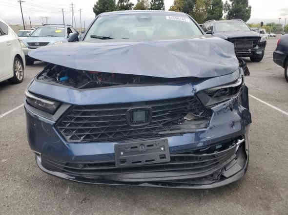 السلام عليكم حياكم الله  جميعاً...هوندا اكورد تورنك موديل 2025 معروفه مواصفاته داتا شو و تبريد مقاعد و سستم صوت الخ...السياره زيرو دهن الشركه بيه حسب تقرير الكارفاكس مالته....حادثه كما موضح جاملغ و بونيد تبديل و جاملغ جهت سكن بارد و ايؤبكات فقط ستيرن و صفحت السائق طاكه...سعره واصل بغداد 168 ورقه بدون تصليح...و اليحب مصلحه كامله ب 188 قفل تستلمه سياره مصلحه تصليح وكاله بدون نقص برغي و ايرباك يرجع سستم....ل موعد وصول سياره من 60-70 يوم....لإستفسار *********** او *********** مكاني بغداد اليرموك...مع تحياتي للجميع 💙
