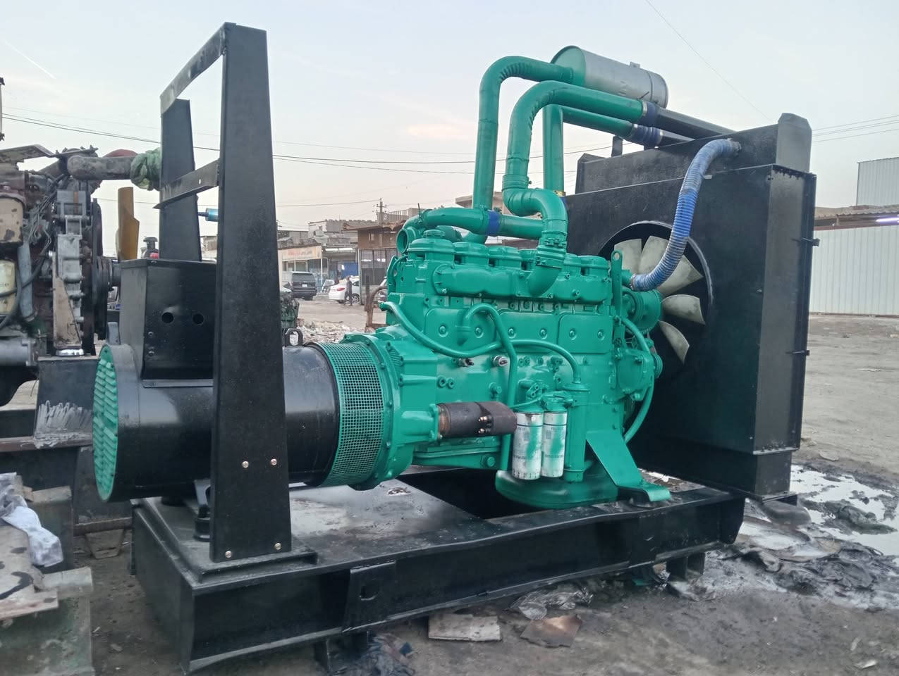 للبيع مولده نوع فالفو دي 10 حجم 103 بم كهرباء توليد 200 كيفي شرط لا بخار لا صرف  ولضمان حمل سعر 50بيهه مجال للشراي مكان بغداد ***********
