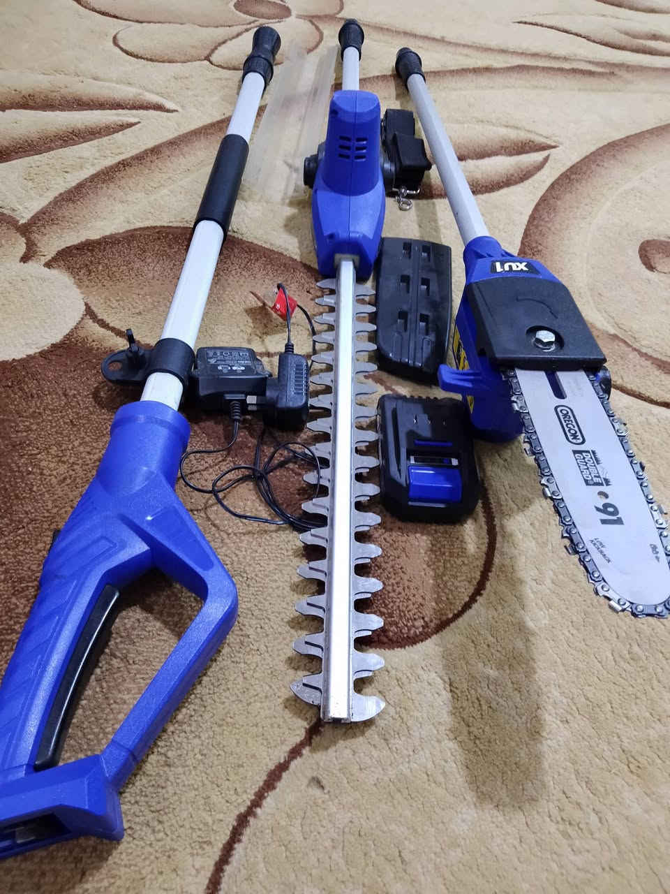 منشار تقليم اشجار وقطع اشجار شحن باله اوربي جديد كامل ملحقات 55الف منشار تقليم اشجار كهرباء بارك سايد 40الف


**إذا كنت صاحب هذا الإعلان وتريد حذفه لأي سبب، رجاءا أرسل رسالة إلى الدعم الفني**