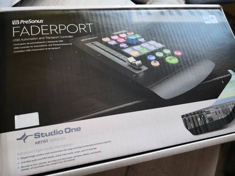 كونترول لبرنامج studio one
جديد غير مستخدم 200$
***********
