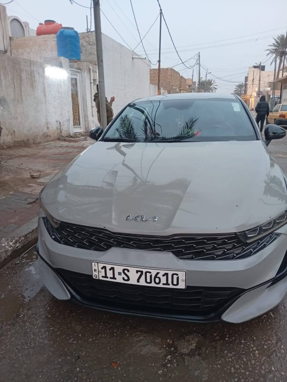 سلام عليكم حبايب كي فايف موديل 20023  فول مواصفات من عده الفتحه. السياره تيربو  رقم بغداد ضربتها
جاملغ وبنيد وفخذه مرجعيها بارد ضربه خفيفه أسعر سياره 170وبيها مجال رقمي   ***********
مكاني كربلاء حي لعباس
