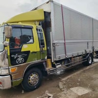 حافظة مگصوصة بعدها ممشتغلة ماطور وصوندات ودكم موجودات طولها ٦ وربع عرض...