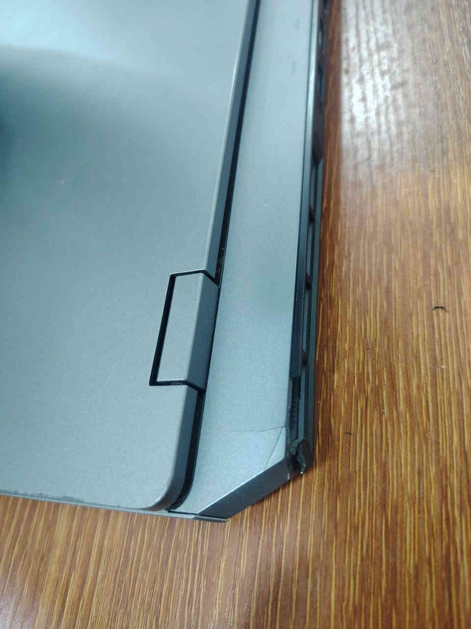 السلام عليكم
Laptop Lenovo LOQ Gaming لابتوب لينوفو لوك

أخذته قبل سنة تقريبا استعملته جدا قليل بيها فطر خفيف ورة ورايدة للبيع ب مليون و خمسين أو اراوسها بوحدة سعرها بسيط
مكاني نجف
*********** هذا رقمي

🔹 المعالج: Intel Core i7 قوي وسريع
 كرت الشاشة: NVIDIA GeForce RTX (مخصص للألعاب والتصميم)
 النظام: Windows 11 أصلي
 الشاشة: 15.6 إنج – عرض واضح ومريح
 الكيبورد: مضيء + أرقام جانبية (NumPad)
 الأداء: ممتاز للألعاب الحديثة، البرمجة، التصميم، والمونتاج
 التبريد: نظام تبريد قوي يتحمل الضغط
 الحالة: نظيف جداً واستعمال خفيف

✅ مناسب للطلاب
✅ مناسب للألعاب الثقيلة
✅ مناسب للعمل والدراسة
