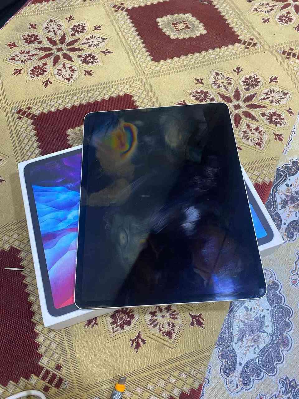 iPad Pro. 12,9 جيل رابع
ذاكره 128
سعر. 650 البصره شط العرب جباسي 
رقم. *********** البصرة, العراق
