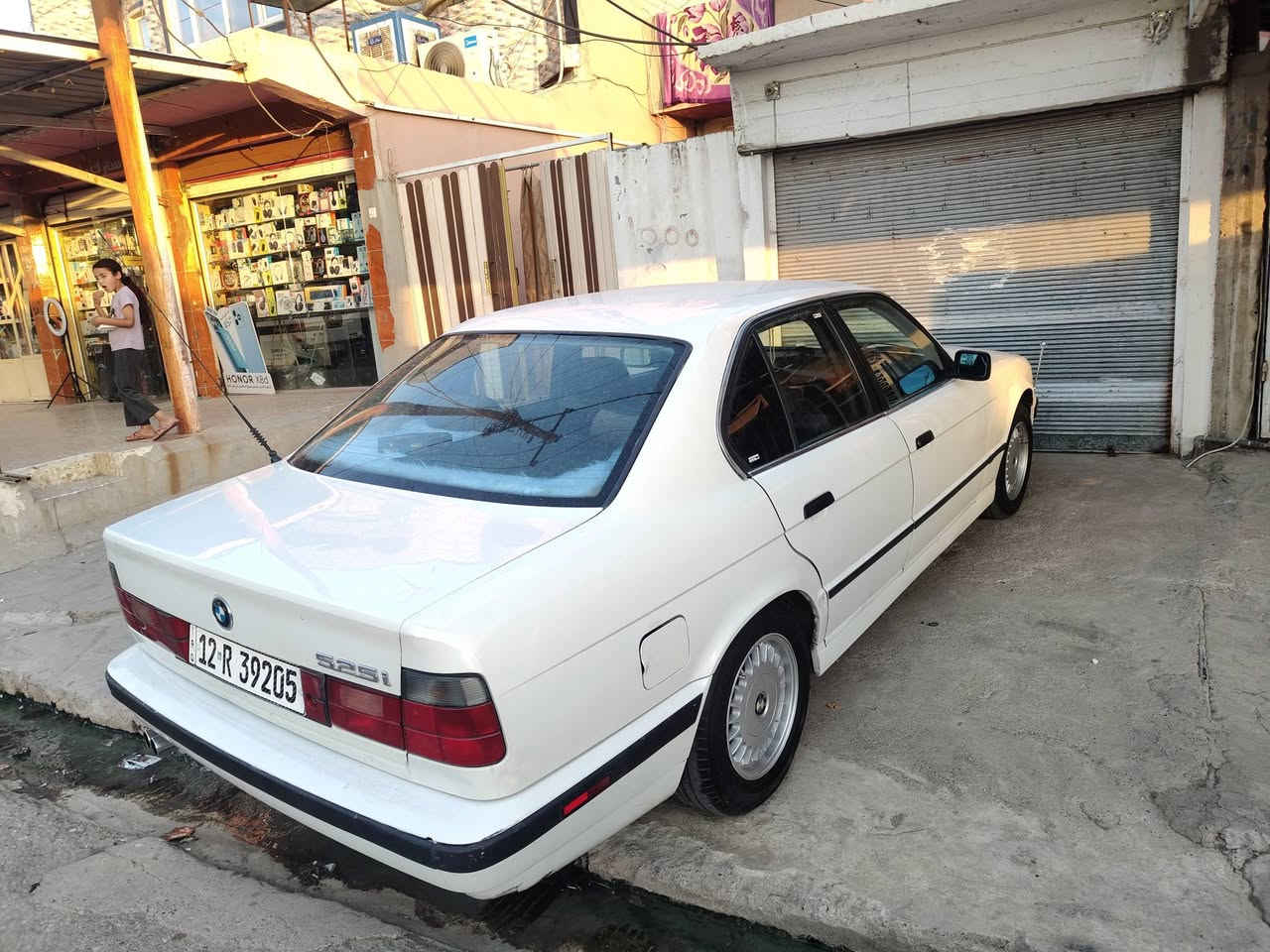 بي ام مديل 91 520 بسمي ابيع تحويل كير ومكينا واكسن جدد طخم جديد تبريد ثلج سعر 50 رقم تلفون ***********
