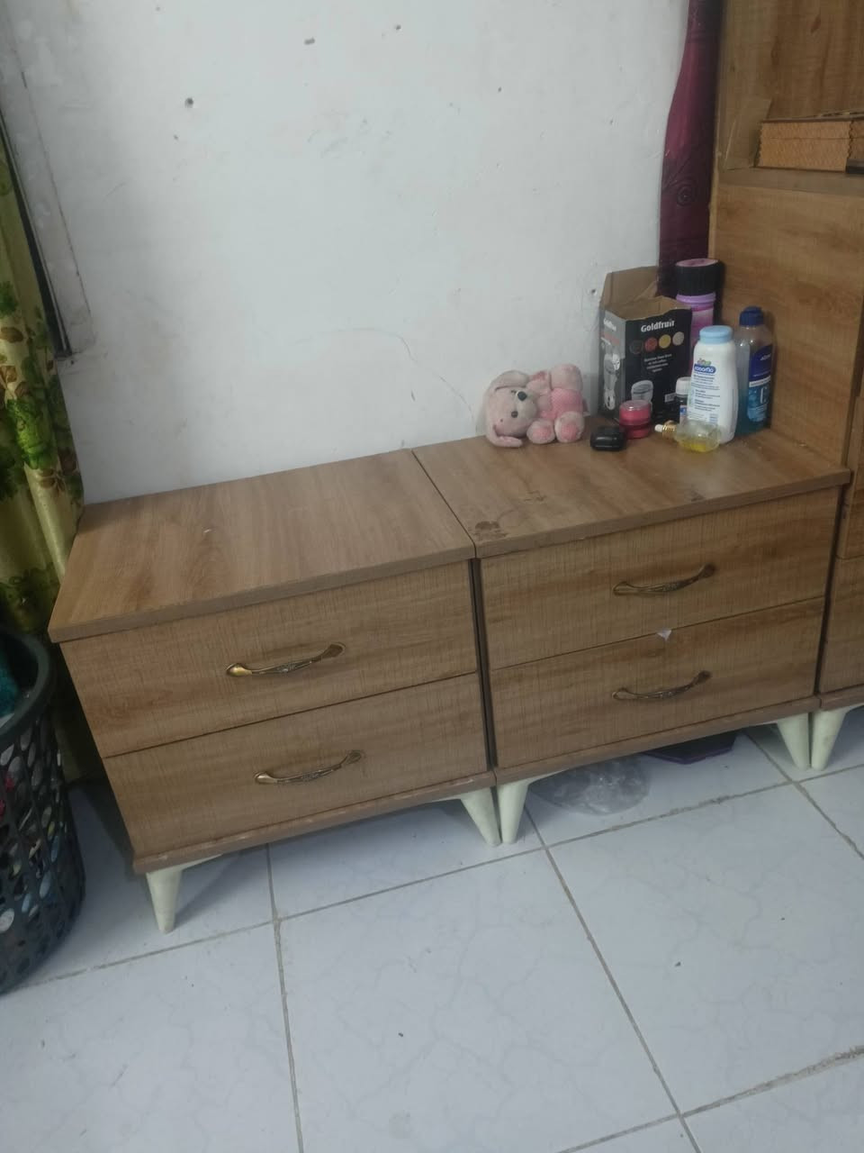 غرفة نوم 5قطع للبيع نقص مرايه سعرر 200الف


**إذا كنت صاحب هذا الإعلان وتريد حذفه لأي سبب، رجاءا أرسل رسالة إلى الدعم الفني**