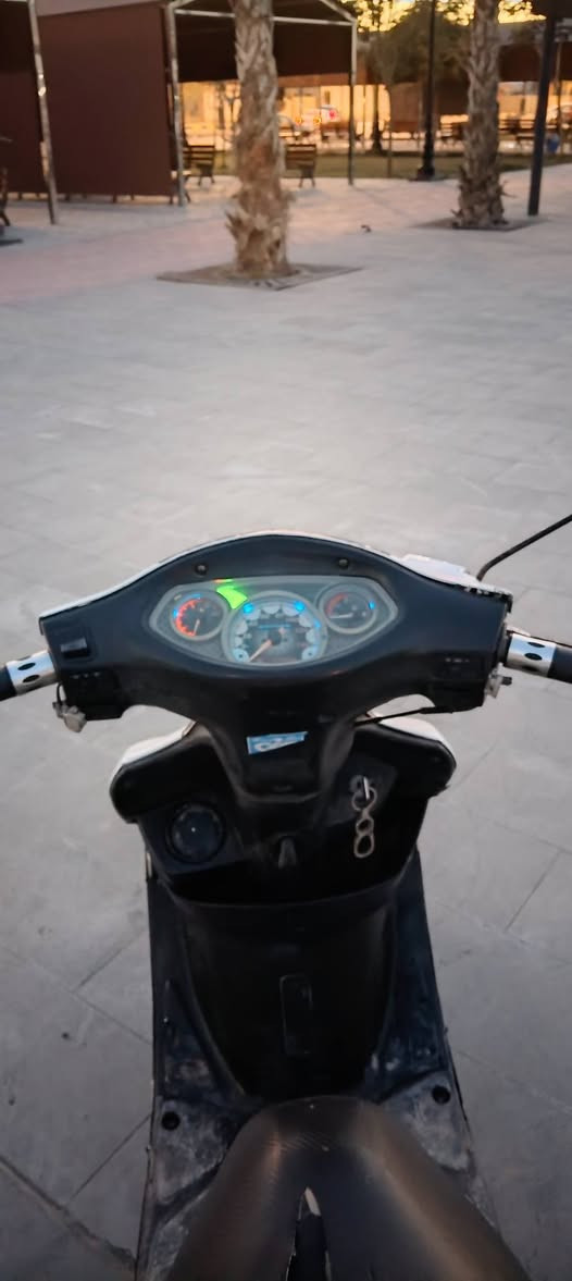 دراجه كامكو ياباني مفتوحه تجفيت دراجه نظيفه كهربائيات كلها تشتغل دراجه نظيفه صار الاسبوع من فتحت مكينه دراجه نظيفه وشرط مقفوله عن السرقه
 مكاني نجف كوفه حلوه الفحل
الرقم الهاتف/_$\»  ***********
