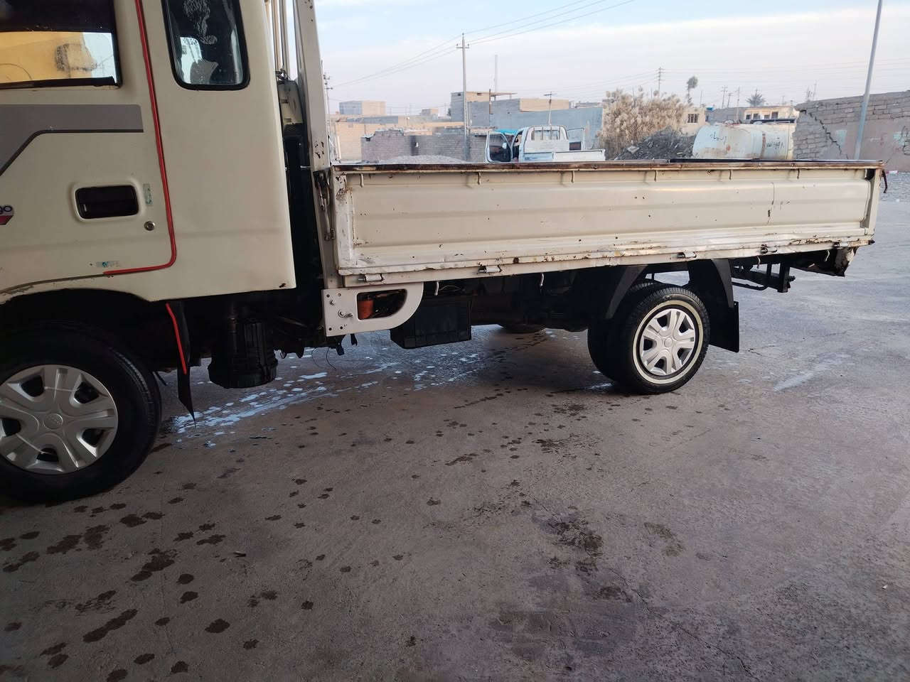 السلام عليكم
كيا حمل للبيع موديل 2002 (مكصوص)

محرك كير بل شرط

كهربائيات شغاله

صدر جديد

تايرات نص عمر

اكسل جديد 

السعر 32

شراي اتصل ***********
