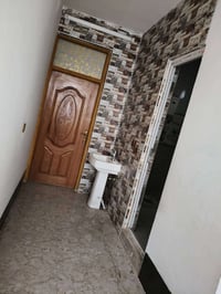 منطقة المخابرات • ١٠٠م • طابق ونص