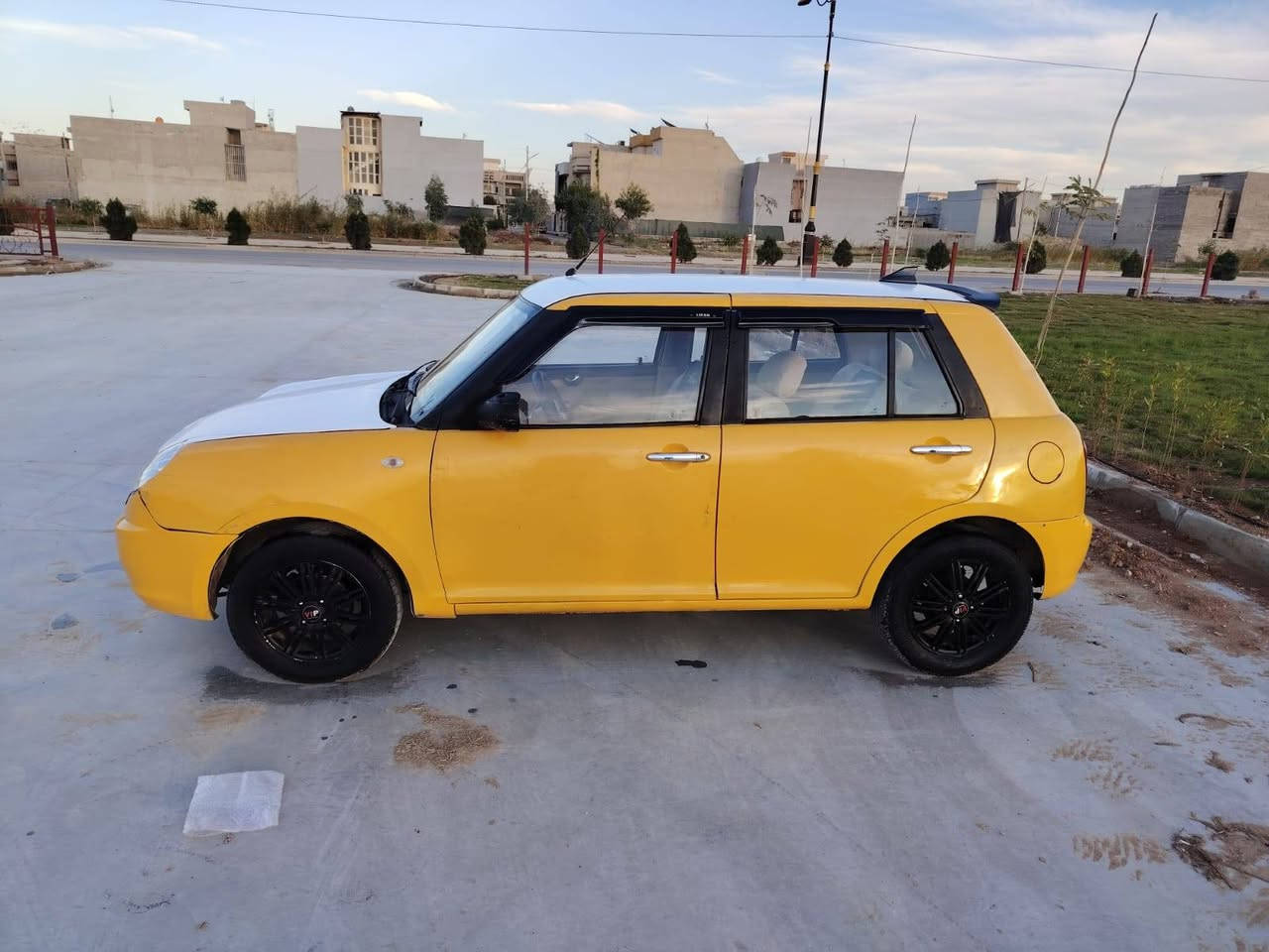 ليفان للبيع موديل ١٣ رقم نينوى سعر٣٣ وبي مجال تفاصيل اتصل على رقم *********** لا ترسل لان مكلف بالنشر اتصل علا رقم
