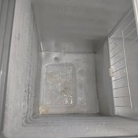 مجمده للبيع مستخدمه قليله السعر 175وبيه مجال الحسينيه مال راشديه 07713...