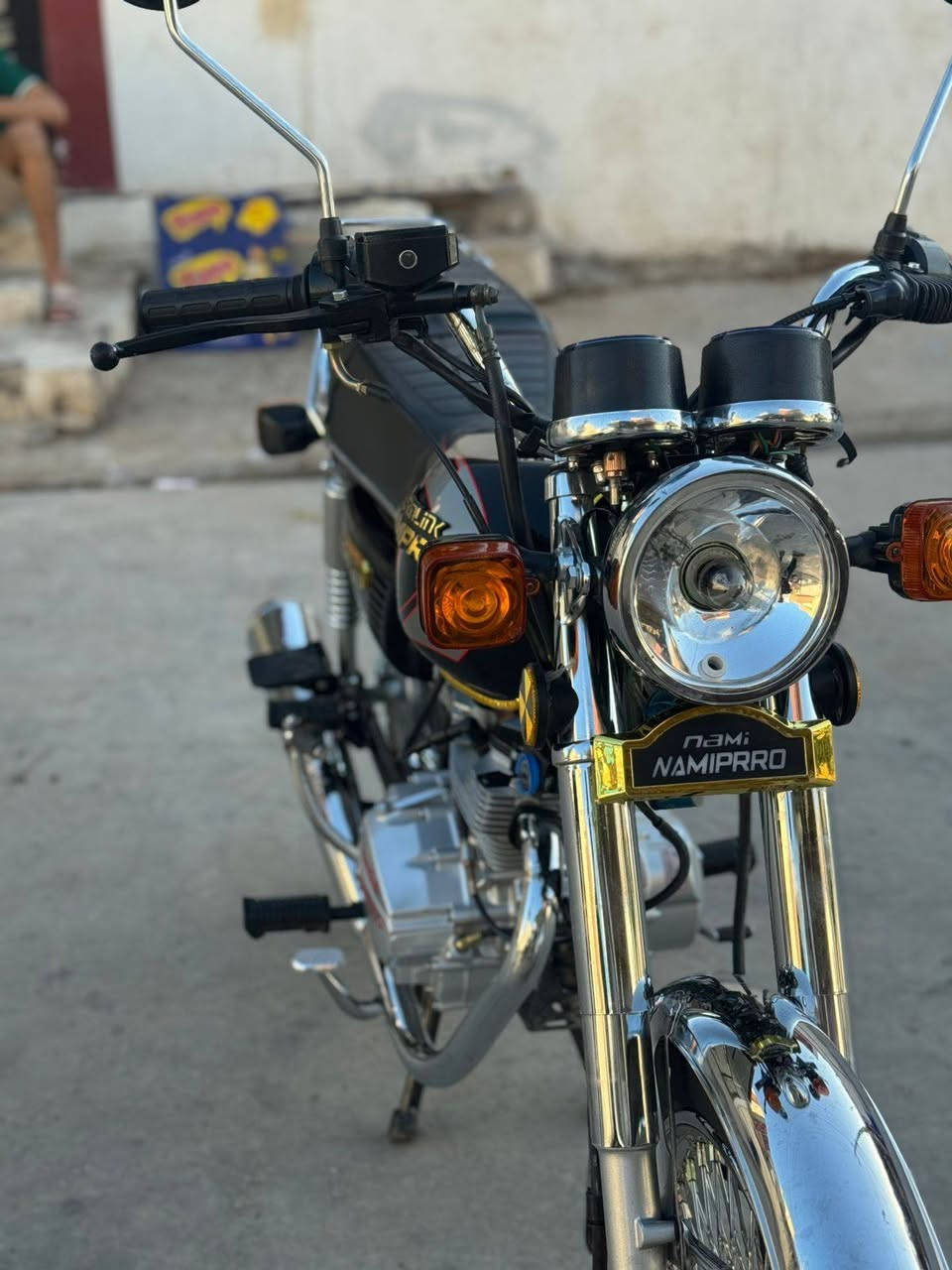 سلام عليكم دراجه للبيع نوع نامه برو موديل 2025 محرك مامفتوح مكان كركوك سعر 675 وبيه مجال 
رقم *********** 
ملاحضه بس لايت مكسور
