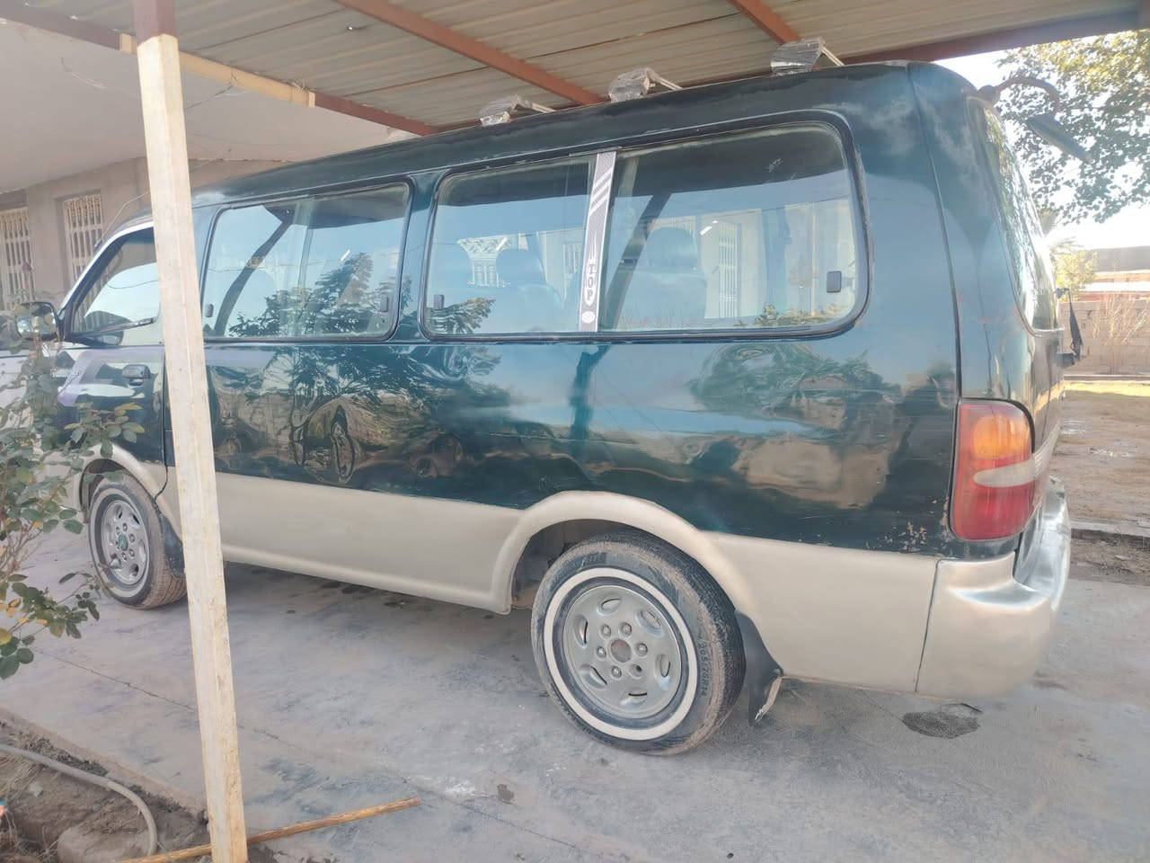 السلام عليكم كيا بريجوا لبيع موديل 96 رقم كربلا انكليزي سنويه 30
كير محرك اكسن مكفولات سياره بلاديه مابيه صبغ بس الحجل  سعر 68 وبيه مجال ***********
