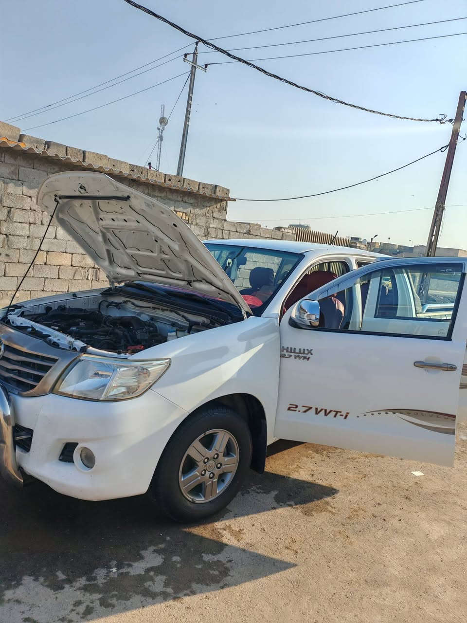 تيوتا مديل 13 كير عادي سياره مكفوله ماعده بارد بسيط علئ وضع شركه سياره جاهزه مال جناي رقم واسط بسمي .عنواني واسط السعر 185،،..***********
