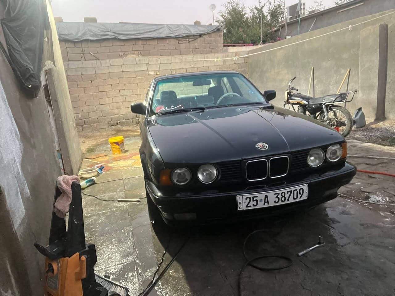 سلام عليكم BMW /E34مديل 1988 سياره جاهزه من كلشي جواه تخم انجكترات جديد تخم بلكات بوش لاصلي جواه دوره مياه جوينات جدد راديتر جديد ولف حماوه كصه ديلكو قبق ديلكو فحمه ديلكو وايرات بلكات جدد عربانه خلفيه كصه جديده كير عادي دهن لكير مبدل سياره جاهزه مكينه كسر كارتون فل  سياره بسمي مشروع وطني تخم تاير جديد تخم سماعات سوني الاصليه كهربائياته شغاله من طول لطول 
سعره 50 وبيه مجال لشراي او مراوس ب700


**إذا كنت صاحب هذا الإعلان وتريد حذفه لأي سبب، رجاءا أرسل رسالة إلى الدعم الفني**