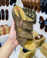 شحاطه رجالي شبابي • مقاسات ٤٠-٤٥ • كوت داموك ال150