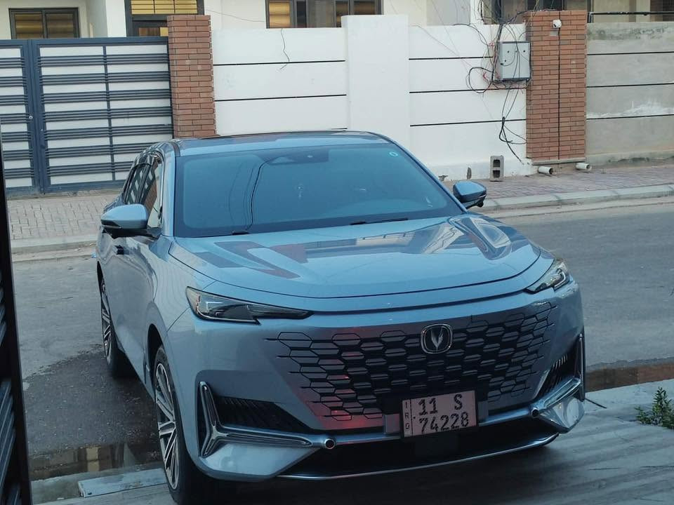 شانجان UNI K  2022 للبيع ❗️
السيارة ماشية 63 الف مناقصة برغي ع شركة كله 

رقم بغداد باسمي 

مواصفاتها معروفة وكلش هواي 

5 كامرات 

تبريد وتدفئة مقاعد 

سستم صوت Sony حتى بتجوة الراس مال سايق بيها سماعات

دفع رباعي 4 ويل 

محرك 2000 توربو 

4 شاشات 

 كار بلي

نظام نقطة عمياء

نظام توقف ذاتي بريك طوارئ ورادارات

حساسات حول السيارة بالكامل 

تشغيل عن بعد 

صندوق كهرباء

مرايات كهرباء 

تدفئة بالمرايات 

بانوراما 

نظام تسجيل بكل الكاميرات DVR داش كام 

يدات الابواب متحركة شفط

وبعد كلش هواي بيها مواصفات معروفة بال UNI K 

بارد شبر بدون صبغ بصندوك 

غيرها السيارة مكفولة من كلشي 
السعر 30 مليون المكان فلوجة
***********
