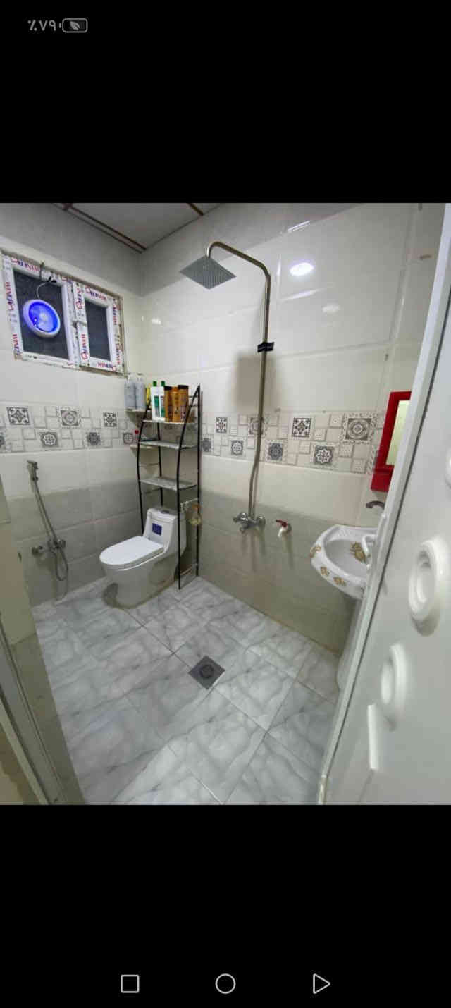 للبيع بيت في القادسية - الشهداء
بناء حديث
مساحة 120 متر  واجهة 7 ونص نزال 16
طابقين 3 غرق نوم 
للاستفسار التواصل على خاص الصفحة او الاتصال 
📞 *********** 📞 ***********
او زيارة المكتب في الديوم شارع 60 قرب الفلكة 
عقارات حاجي سلام - تكريت
#عقارات_حاجی_سلام
