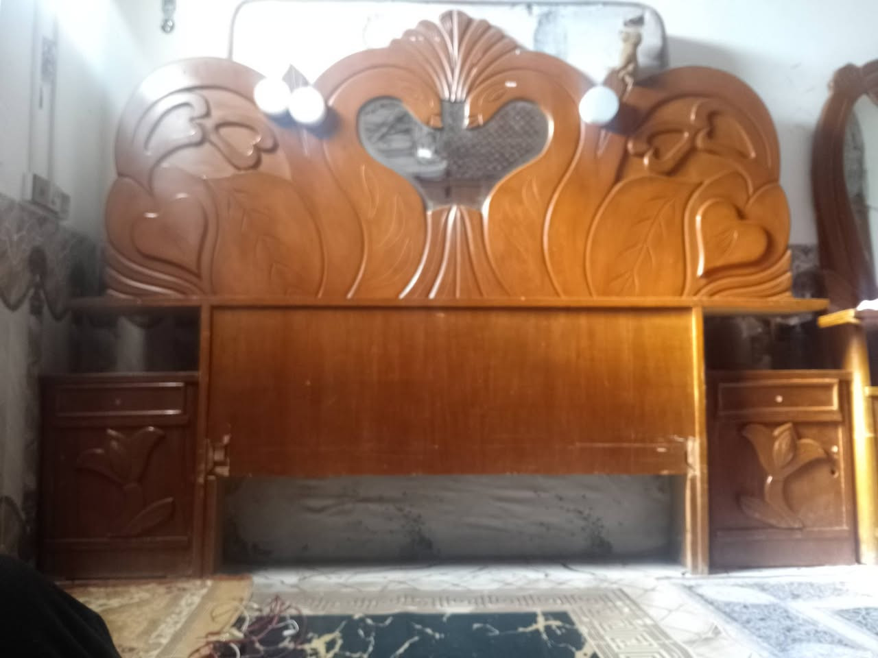 السلام عليكم غرفه البيع صاج نضيفه بدون كشن السعر 700 وبيهه مجال الستفسار *********** مكان دوانيه قضاء الشاميه
