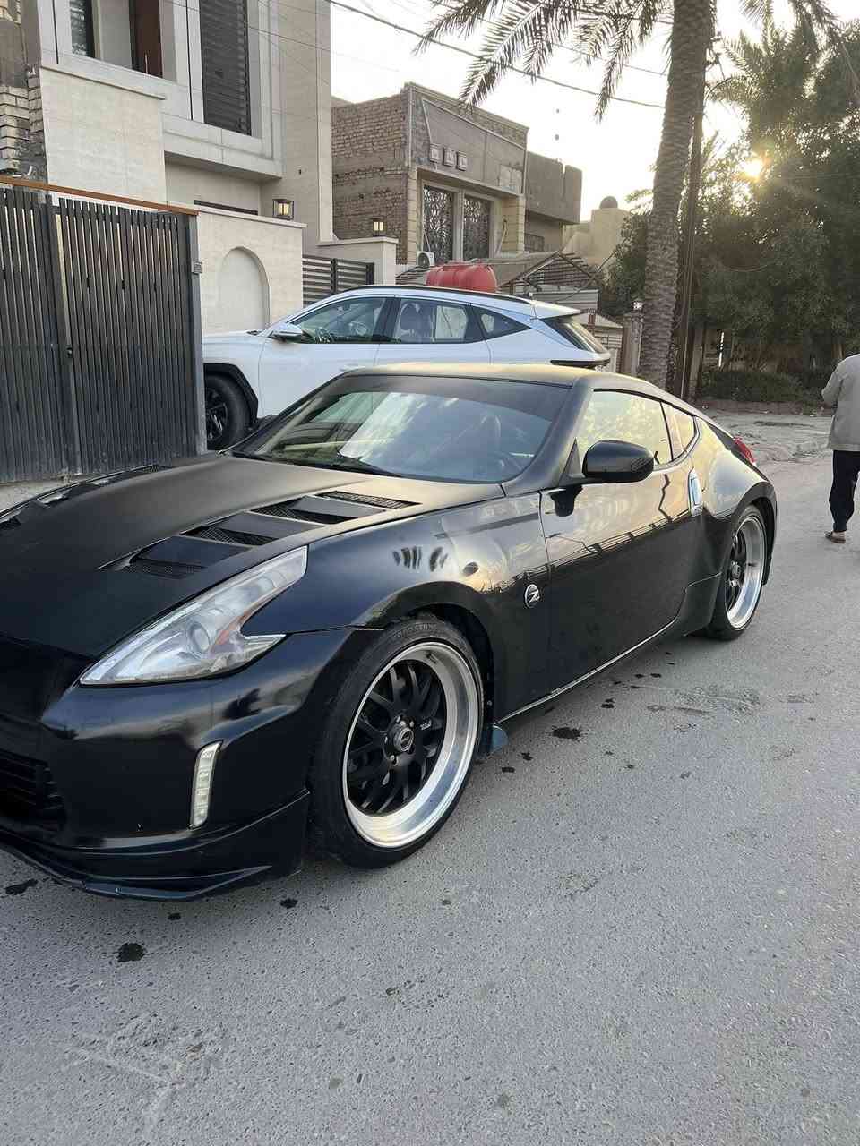 السلام عليكم z370 موديل 2012 رقم شمالي بيه ويل ويلد سقف روز رايز سياره حلوه كامره وشاشه بيه مكينه جديده مكانه بغداد حي الخضراء سعره هم حلو 105 و بيه مجال بسيط دعاميه v1 هذه رقم تليفوني و بي واتساب *********** شباب بيع او مراوس حسب الرغبه
