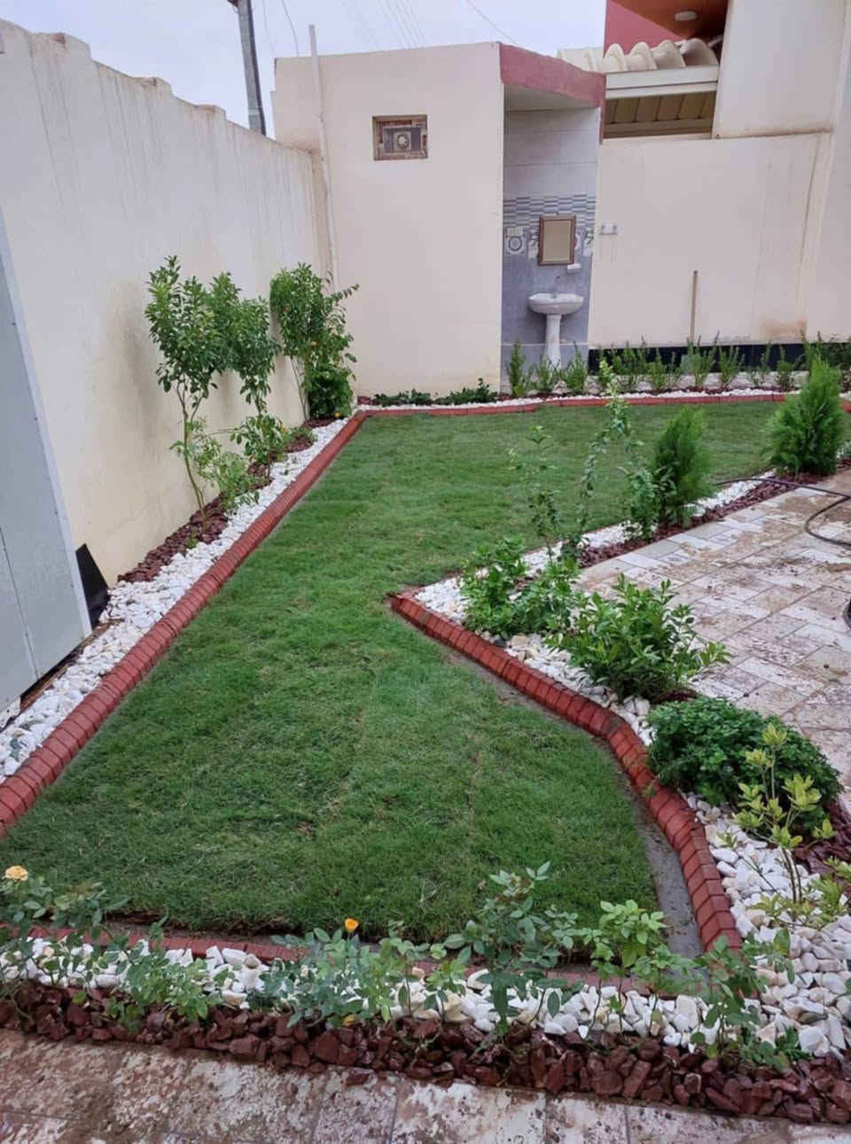 كادر ديكورات وتصميم حدائق باأحدث التصاميم وأنسب الأسعار للعمل الاستفسار مراسله الصفحة او الاتصال ***********
