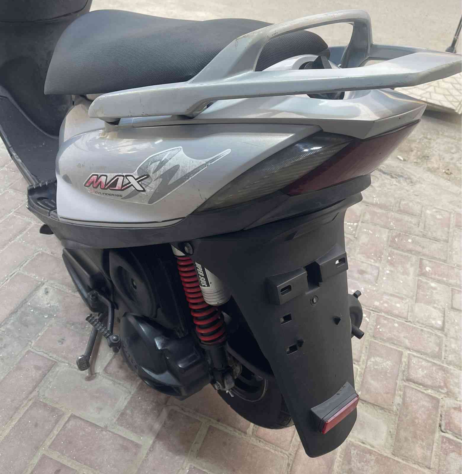 السلام عليكم 
دراجة ماكس ١٤٠ كفالة عامة كفر ومكينه الدراجة جديدة جداً لون رصاصي نكره سلف 
كهربائيات كلها شغالة تجي تفحص تجيب فيتر وياك براحتك واني بالخدمة…

العنوان/ بغداد/ الكريعات /
ملاحظة::: الشراي يتصل 
للتواصل/ ‭٠٧٧٤ ٠٦٥ ٣٩٥٣
