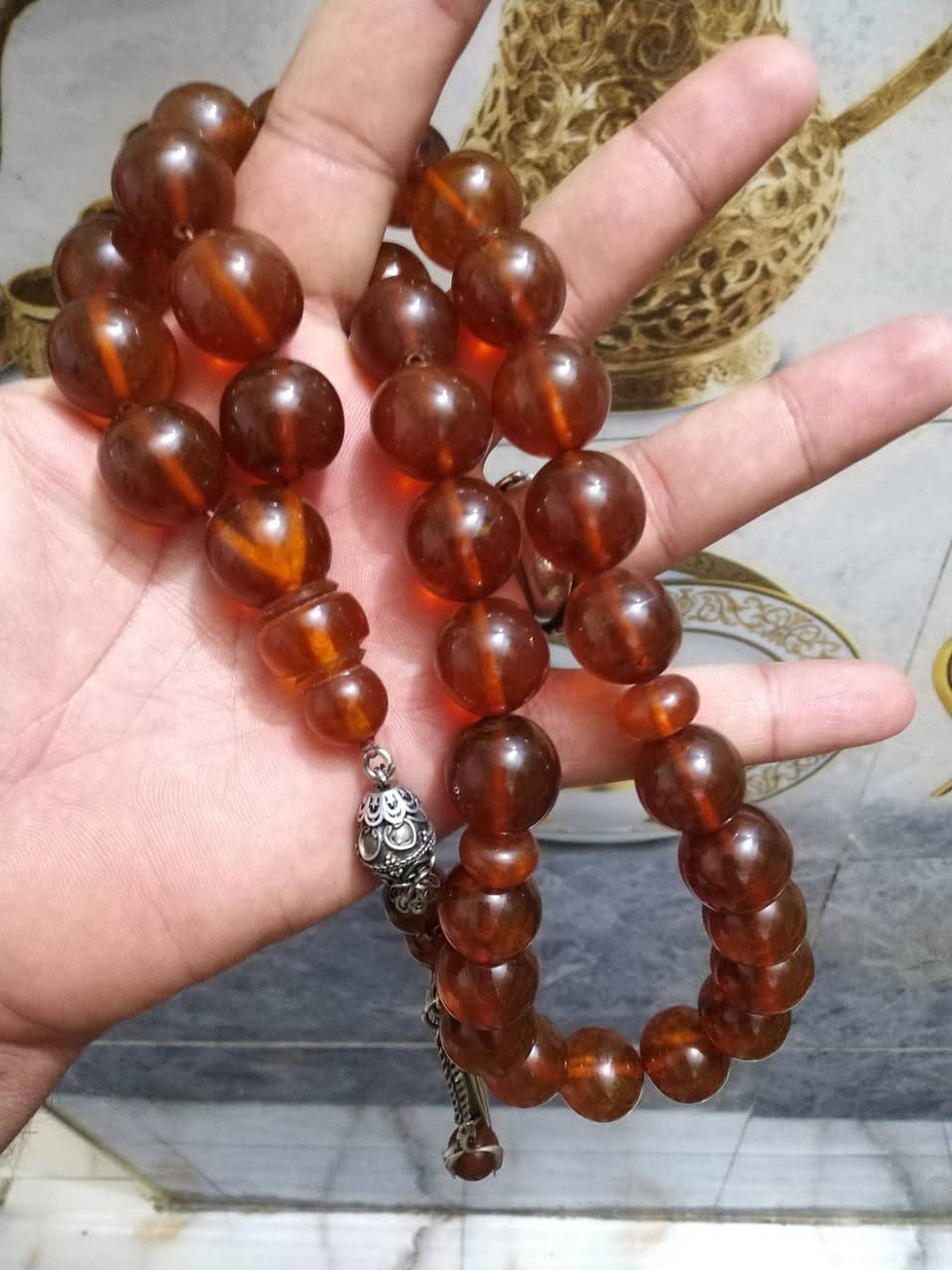 كهرب روسي قديم
مسباح خشن حبه فحله الوزن الكلي مع الفضه 210 غرام لبيع سعر الغرام ٣٠٠٠ دينار عراقي مكاني ناصريه *********** سعر نهائي
