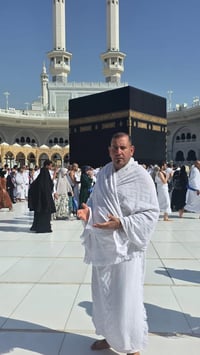 اللهم صل على محمد وآل محمد  بدا التسجيل لعمرة شهر شوال  من يرغب السفر ...