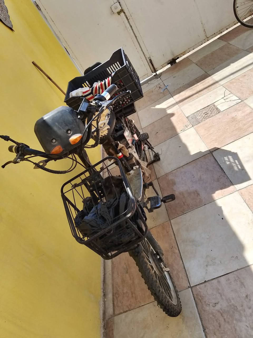 دراجة للبيع مابيها اي عطل سعر 150


**إذا كنت صاحب هذا الإعلان وتريد حذفه لأي سبب، رجاءا أرسل رسالة إلى الدعم الفني**