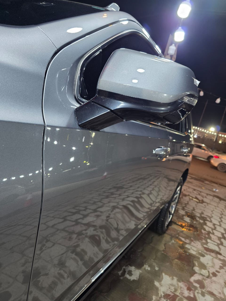 كاديلاك اسكاليد (2021 ) خليحي وكاله منصور  _
لون مميز  بلادي فول فول مواصفات 
ماشيه 90 الف كيلو سياره بدون صبوغ بدون بارد بدون رمل
خليجي وكالة المنصور وبعدهه بالضمان  
مكفولة كفالة عامة 
 باسمي تحويل ثاني يوم بسنويه جديد مغلفه بلpff

المواصفات 
٣٦سماعه
تشغيل عن بعد  
٣شاشه
‏‎5 كاميرات
‏‎5 بصمات
فور ويل
كشن مساج 
دوسات كهرباء 
داتا شو 
بانوراما 
داخل ابيض
لايت زنون عالي ناصي ٥ عدسات
‏‎4 شاشات بالدشبول والسقف والكشنات
تحكم بريك 
جنطه ذكيه جلاق
رادار تحديد مسار
رادار خلفي
رادار امامي 
رادار جانبي 
كشن تدفئة وتبريد سايق وراكب
كشنات امامية تدليك
كشنات خلفية تدفئة
مري شفط 
اشارة بداخل المراية
كشنات جلد 
كشنات خلفية عدل
علامة كاديلاك ضوئية بالدعامية الخلفية
الكشنات كهرباء 
ذاكرة ميموري ستيرن وكشن
قاصه 
ويل ٢٢ بلادي 
بااختصار السيارة فول للاخير 
عليه تضليل 80‎%‎ 
سنه 2027 

مكان سيارة النجف الآشرف رقم ***********
