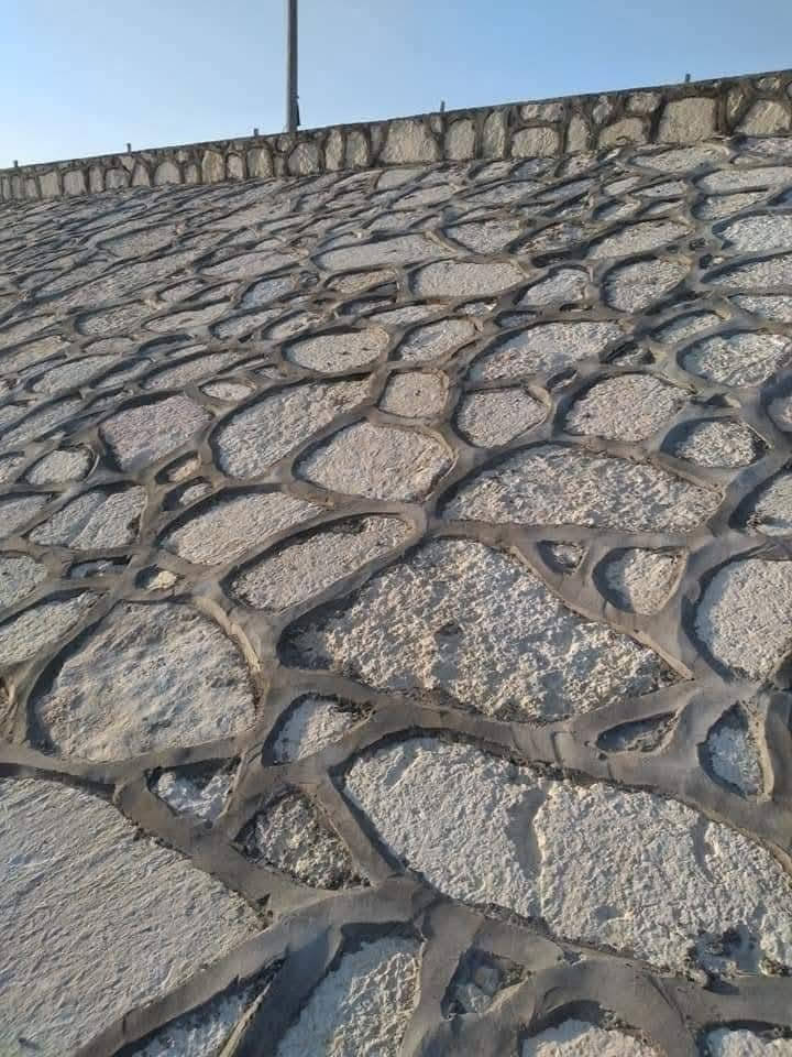 ابو حسين لبناء الحجر كرسته وعمل كافة البناء الحجر ابيوت اسيجه ممرات حقول ***********
