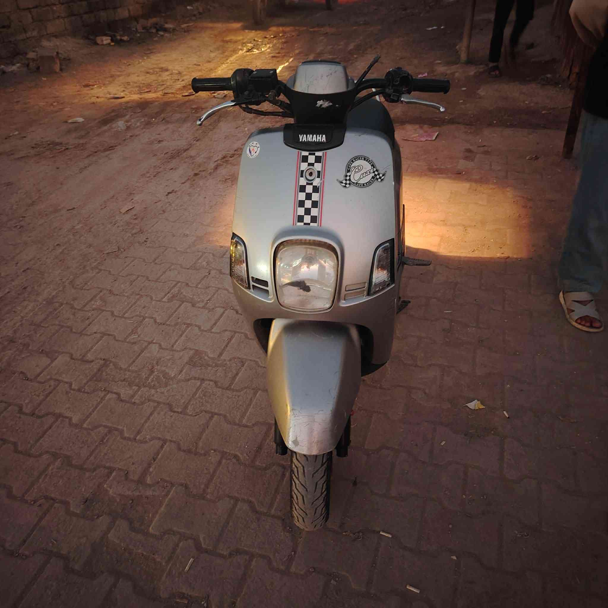 سلام عليكم دراجه بوليس للبيع دراجه خير من لله وصارلها خمس تشهر من طلعتها رمبه تواصل ***********
