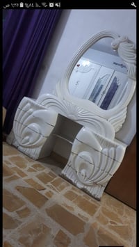 ميز مرايا • خشب عراقي • حي الجهاد