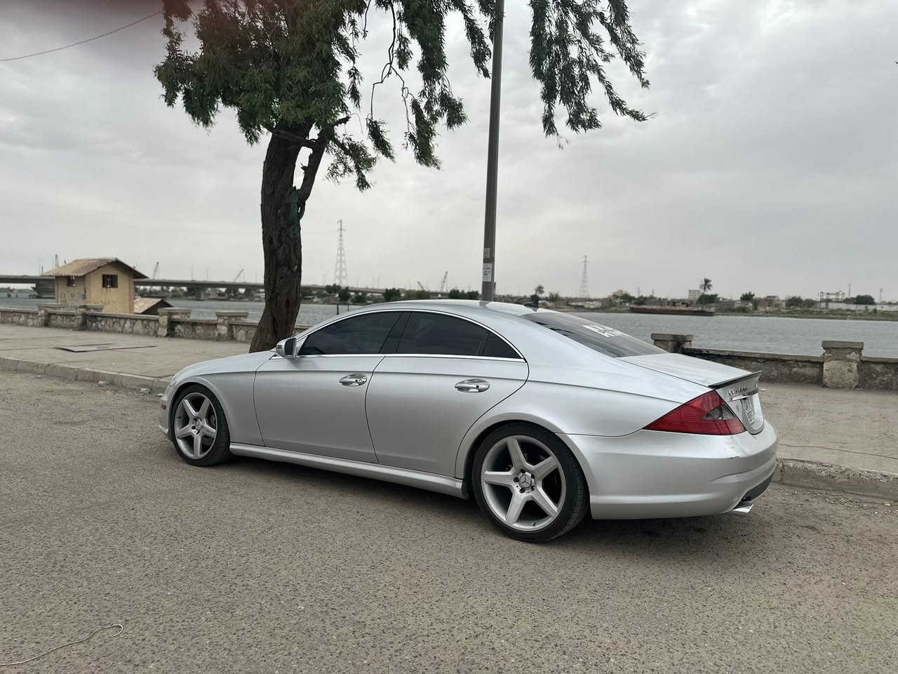 CLS550
2011 
مكفوله كفاله عامه 
رقم انكليزي بأسمي 
باقي المواصفات هواي كشنات خزن بصمتين سستم صوت بايونير سماعات هارمن كاردن تبريد دواخل احمر طخم تاير حداديه كامله تحكم ستيرن  بالاضافه الى كت AMG بلادي ماشيه 113.000KM

واتساب فقط
***********
