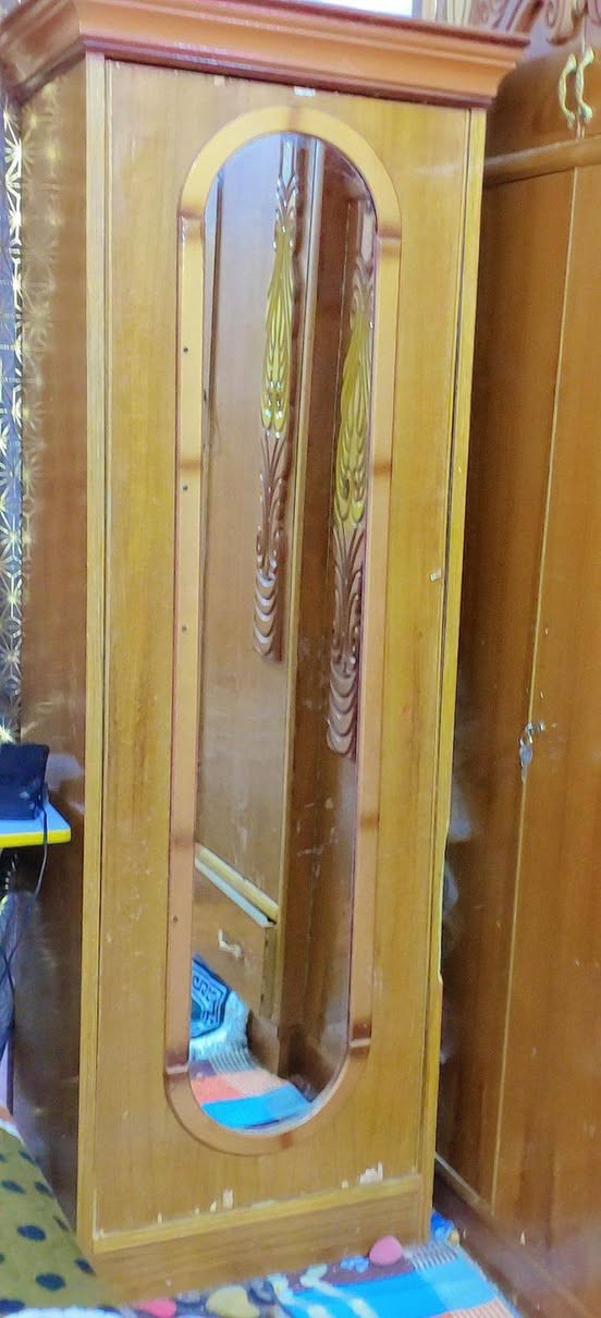 الســــلام عليـكـم
عدي غرفة كامله للبيع الغرفه قديمه تحتاج صبغ اقفال يدات للباب التعجبه الغرفه خلي يراسلني او يتصل عليه على الماسنجر سعرها مناسب الغرفة احلى من الصور  واكو وياها بوفيه تسڪام البوفيه ابيع وحدها مو وي الغرفه


**إذا كنت صاحب هذا الإعلان وتريد حذفه لأي سبب، رجاءا أرسل رسالة إلى الدعم الفني**