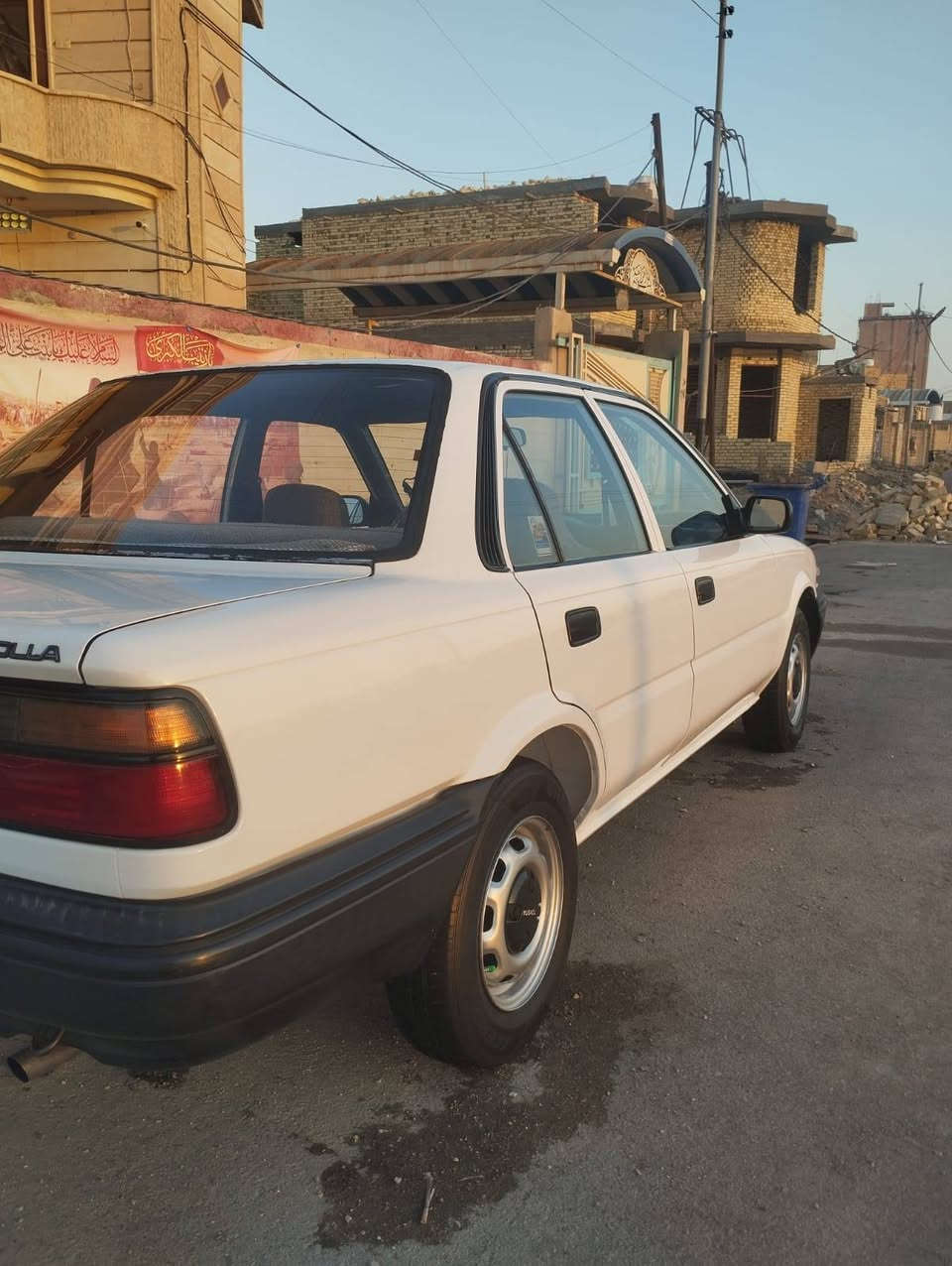 السلام عليكم كورلا موديل 90 مكفوله كير محرك ماشيه 190حقيقي السعر 82 بيه مجال قليل ***********
