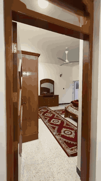 بيت زراعي للبيع هوه والاثاث للاستفسار أكثر ***********
