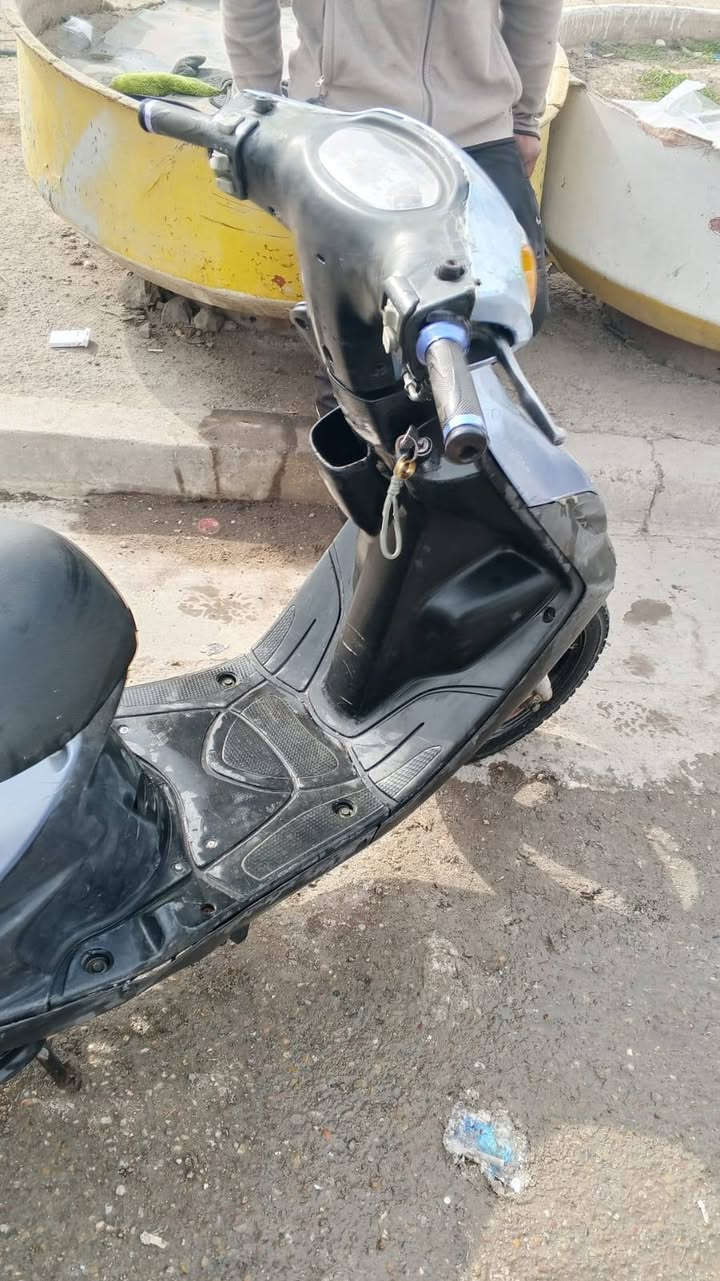 السلام عليكم دراجه ماكس الدراجه نضيفه نكره سلف نقصها بس كلجات والبقيه كله شغال السعر 250 وبيها مجال بسيط مكاني بغداد البياع شارع الضغط *********** واتساب موجود
