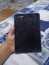 ايباد مني ٥ • شاشه مكسوره • ناصريه مركز