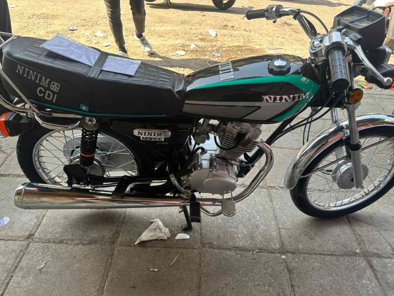 السلام عليكم دراجه نامي زيرو موديل 2027اي نقص مابيهه اوراق سكنر السعر 700بيهه مجال العنوان مدينه الصدر 
***********
