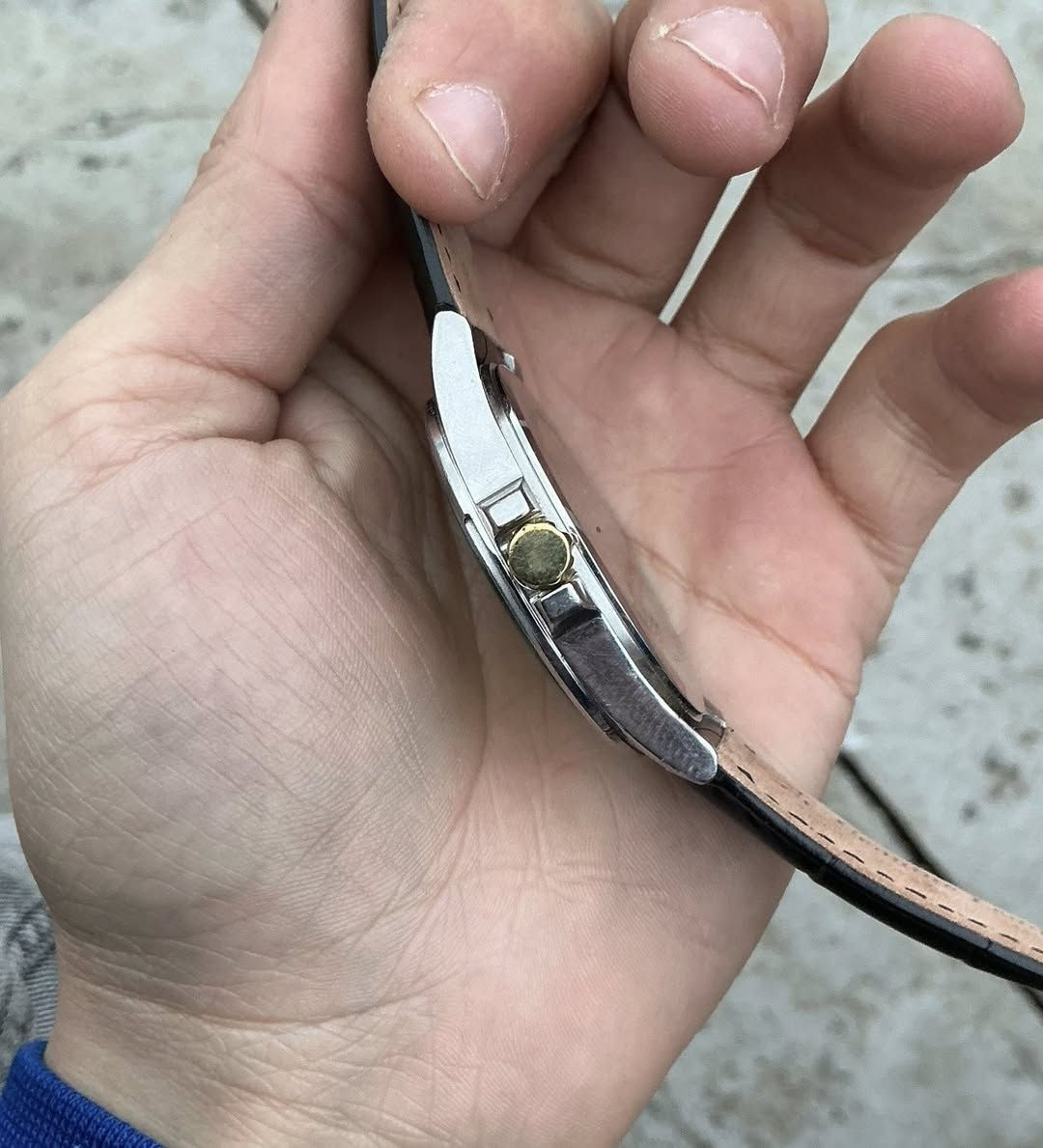 السلام عليكم ساعة ستزن ياباني اصلي
عقارب فسفور
ستانلس ستيل
قطر 42
نافذة للتاريخ
نظافة ممتازة
85 الف


**إذا كنت صاحب هذا الإعلان وتريد حذفه لأي سبب، رجاءا أرسل رسالة إلى الدعم الفني**