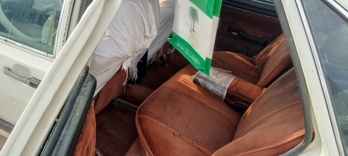 برا زيلي موديل 1985 گير خمسه نمر. تا ير. 4 لوك. محرك شويه سرف. صدر مضبوت. كهربايات شغال. تدفيه.  سياره بسمي. بيطاقه بانزين بي.  سعر 28    رقم. كركوك.    رقم موبايلي. ***********. مكاني كركوك حريه كركوك, العراق
