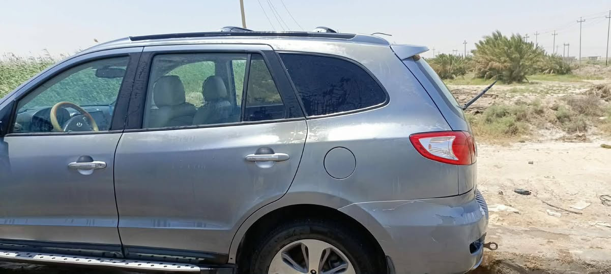 سلام عليكم سنتافي رقم بغداد انكليزي٢٠٠٦ وارد كندي محرك ٢٧٠٠ ضربته ربع من باب سايق والجاملغ وراجع بارد مرشوش صفحة كاملة وجارد بدون تبديل . طلعتلي مشكلة بالكير يصفن وابيع على وضعها. مكاني سماوة *********** السعر ٩٥ وبي مجال للطيبين
