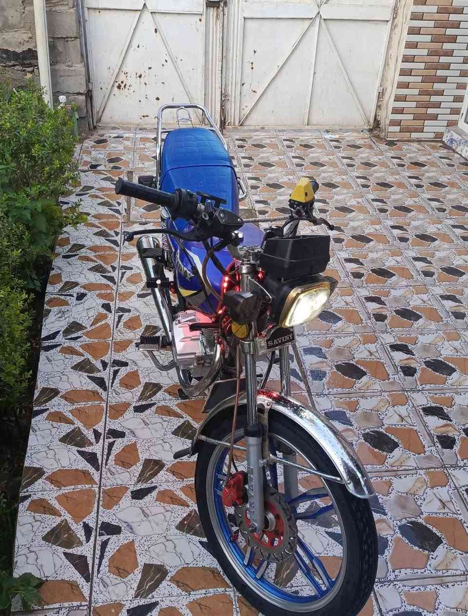 دراجه سيفان للبيع موديل 2023
اوراق كامله محرك مامفتوح لاتبخير ولاتنقيص دراجه كامله ونظيفه سعرها 650وبيها مجال مكاني التاجيه شارع النائبه زينب  للتواصل خاص ورقمي *********** وبيك خير وتدلل
