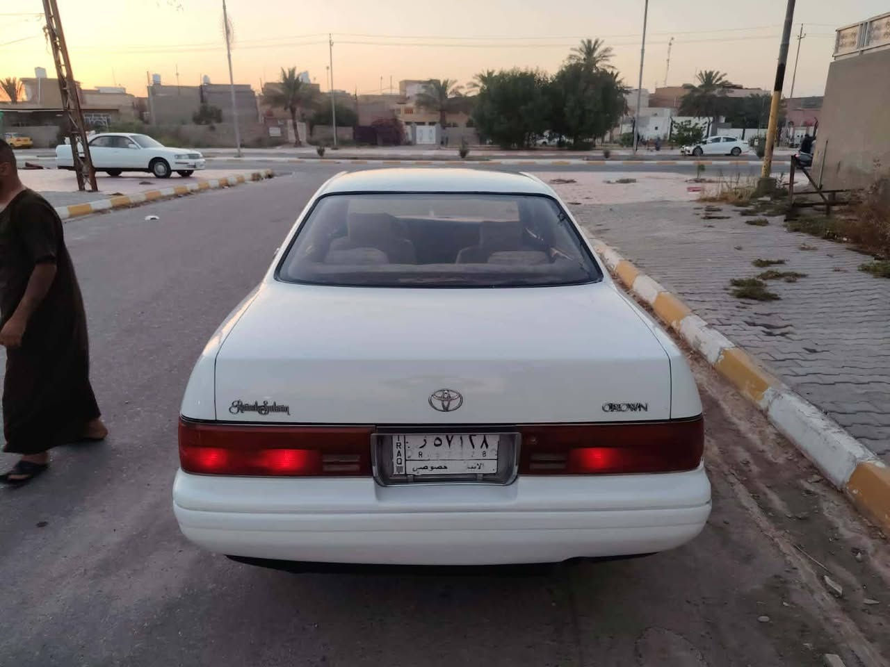 السلام عليكم بطه موديل 94 مكفوله من الكص والضربه ونقل جثه السياره مصبوغه جماليه رقم انبار مشروع وطني تحويل ثاني يوم مكينه وكير وحداديه تخم تاير دواخل جديده تبريد شغال الرقم *********** السعر 53 مكان واسط
