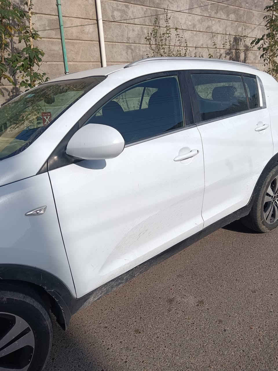 سياره سبورتج ٢٠١٤ محرك دوش اقتصاديه تبريد ممتاز السعر ١٣٨ وبي مجال بسيط
*********** رقم بصره جديد
