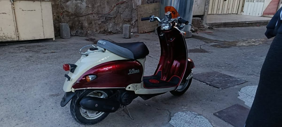 السلام علیکم دراجه عبدالحليم للبيع نضيف مابي اي عيب تايرات جديد 🆕 نكراسلف سعر ٥٥٠ رقم *********** وعنوان كركوك
