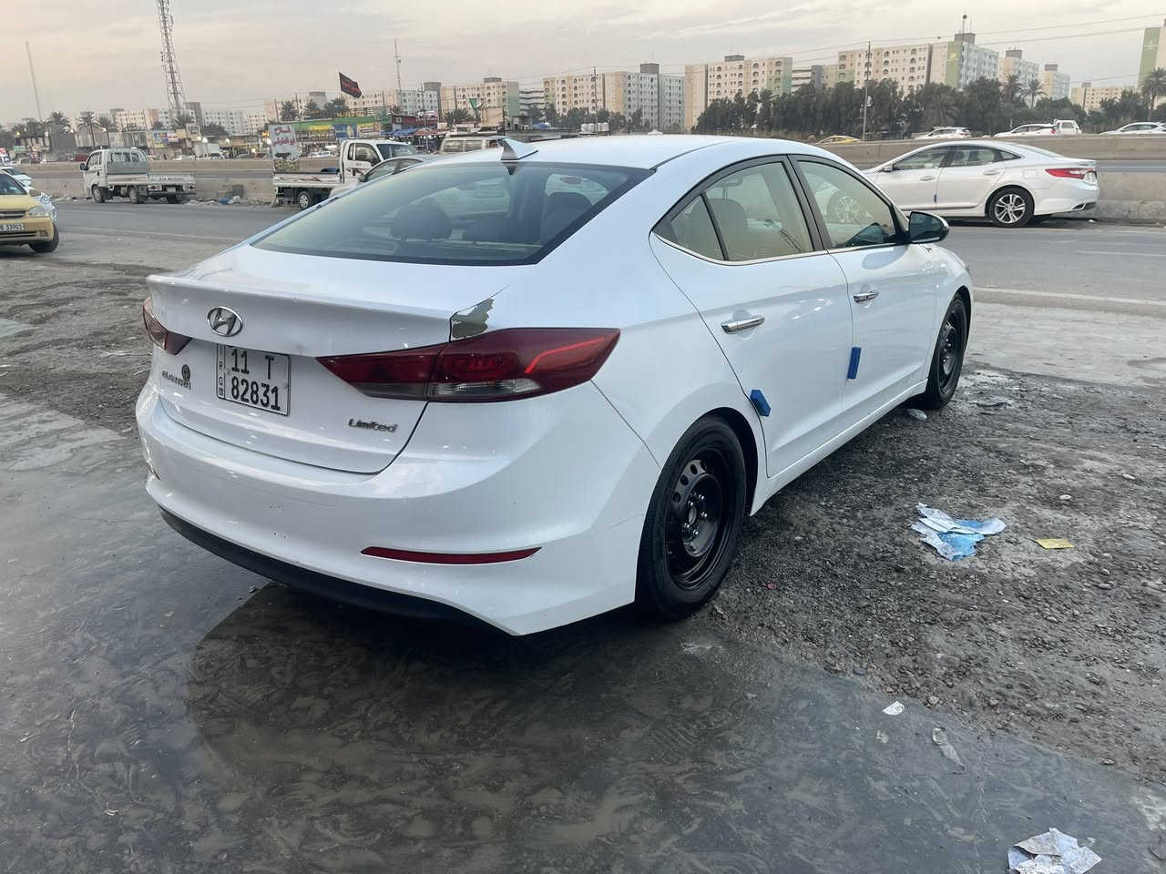 سلام عليكم 
النترا 2017وارد مريكي 
محرك 2000
نص فول 
ماشيه 100ميل
السعر 115
رقم ***********
ناحيه الوحده قرب مجمع بسمايه
