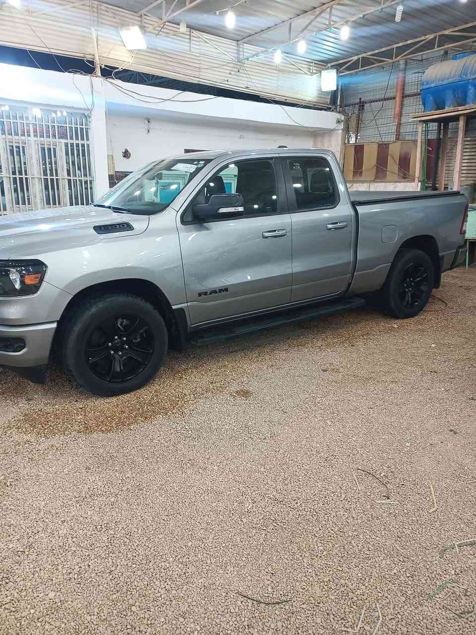 دوج رام 22 بك هورن كلين مكفوله باسمي تحويل مباشر المواصفات كثيره و معروفه تخم تأير رقم شمالي مميز برغي ممفتوح بيه السعر 270 ورقه الشراي يتصل وبيع خير ويدلل ت***********
